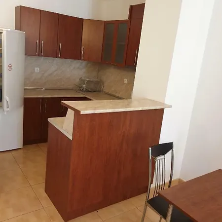 Central Plazza Апартамент
